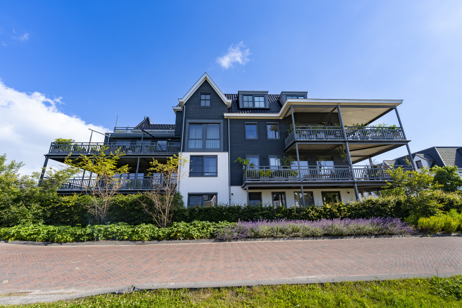 Muiden bootwoning vooraanzicht appartement